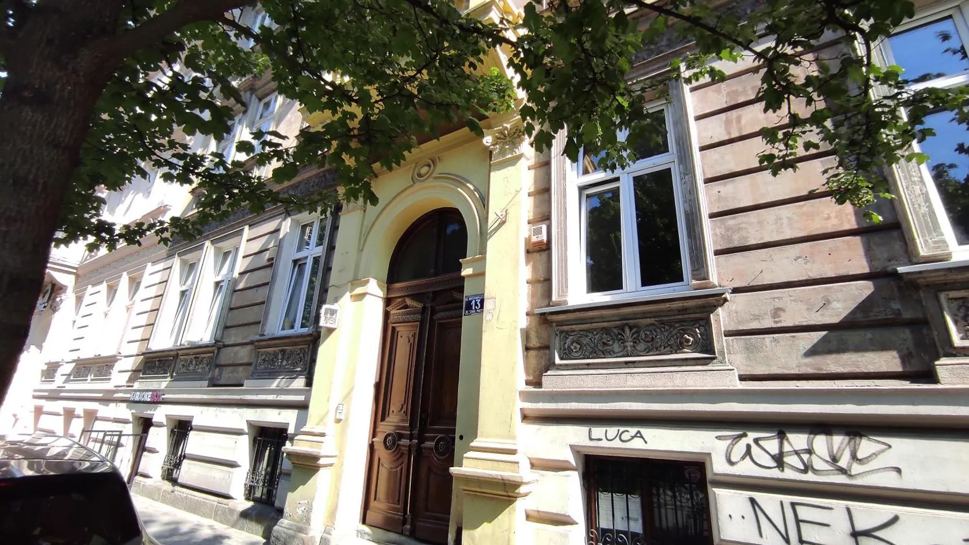 Only Girls Space Hostel Krasków