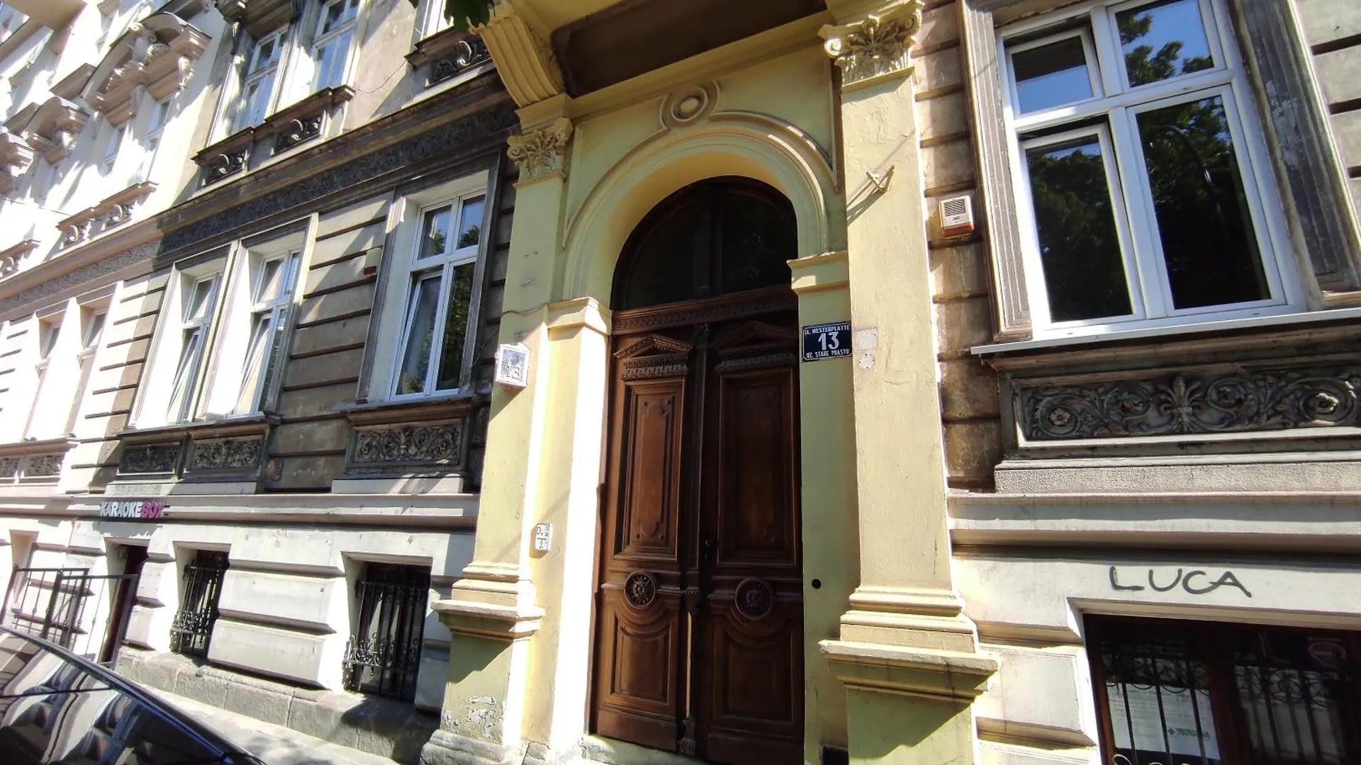 Only Girls Space Hostel Krasków Πολωνία