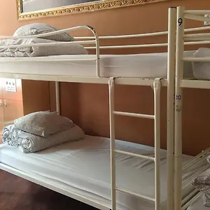  Hostel Labamba
