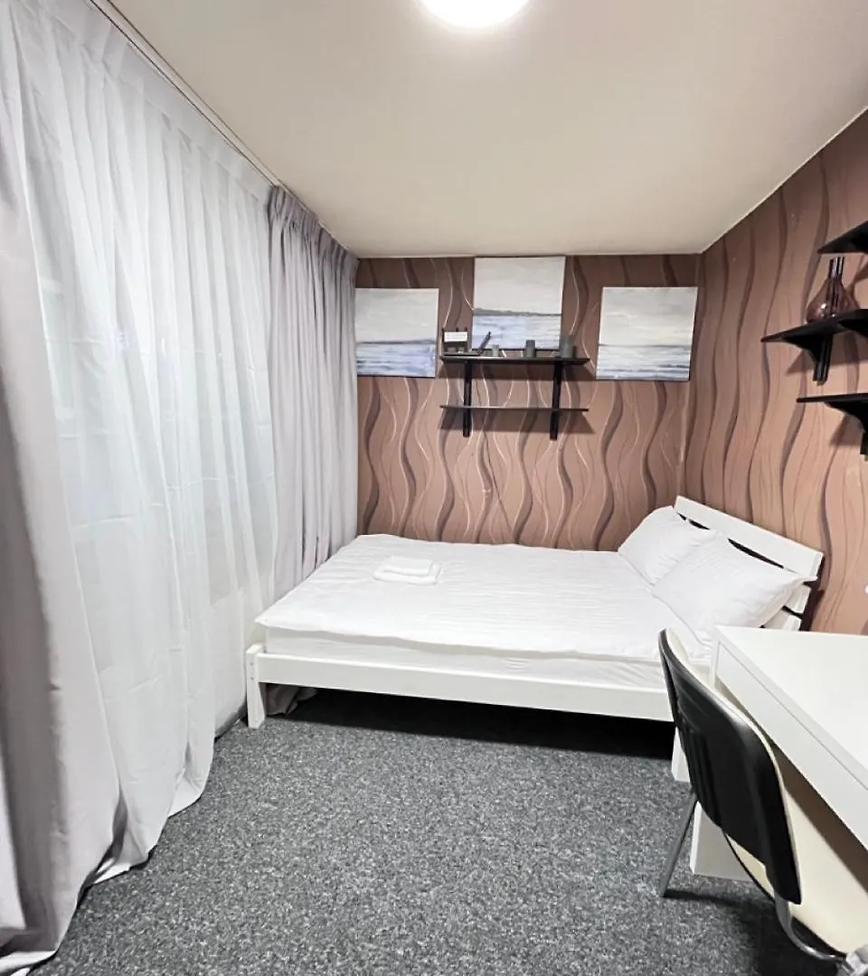 Only Girls Space Hostel Krakow