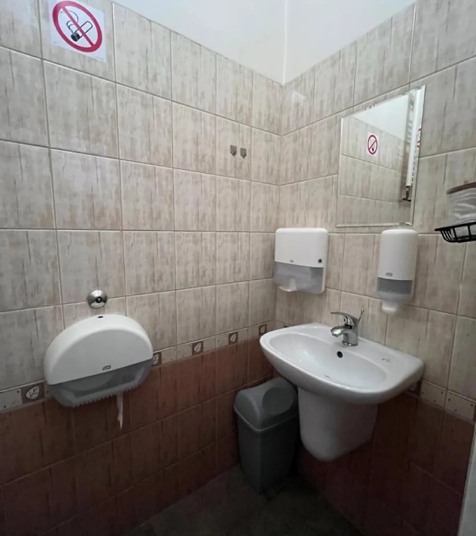 Only Girls Space Hostel Krakow Poland