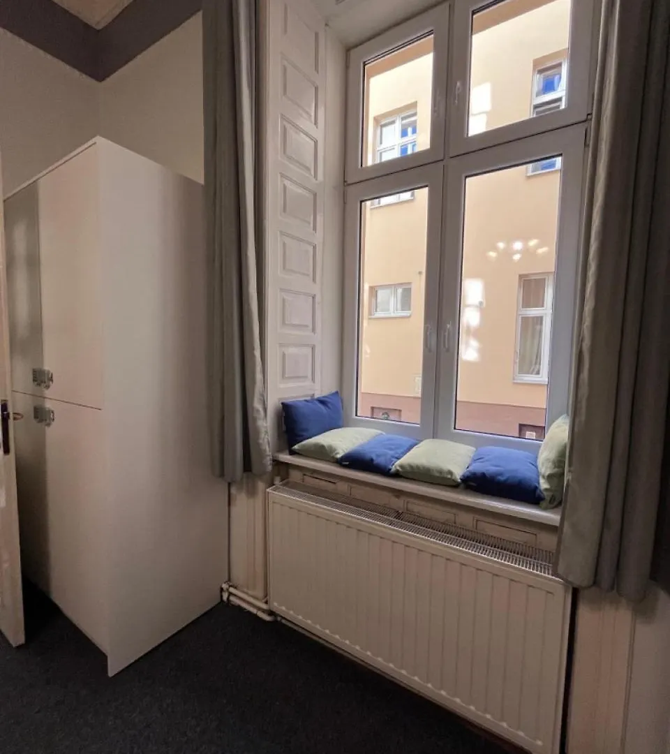 Only Girls Space Hostel Krakow